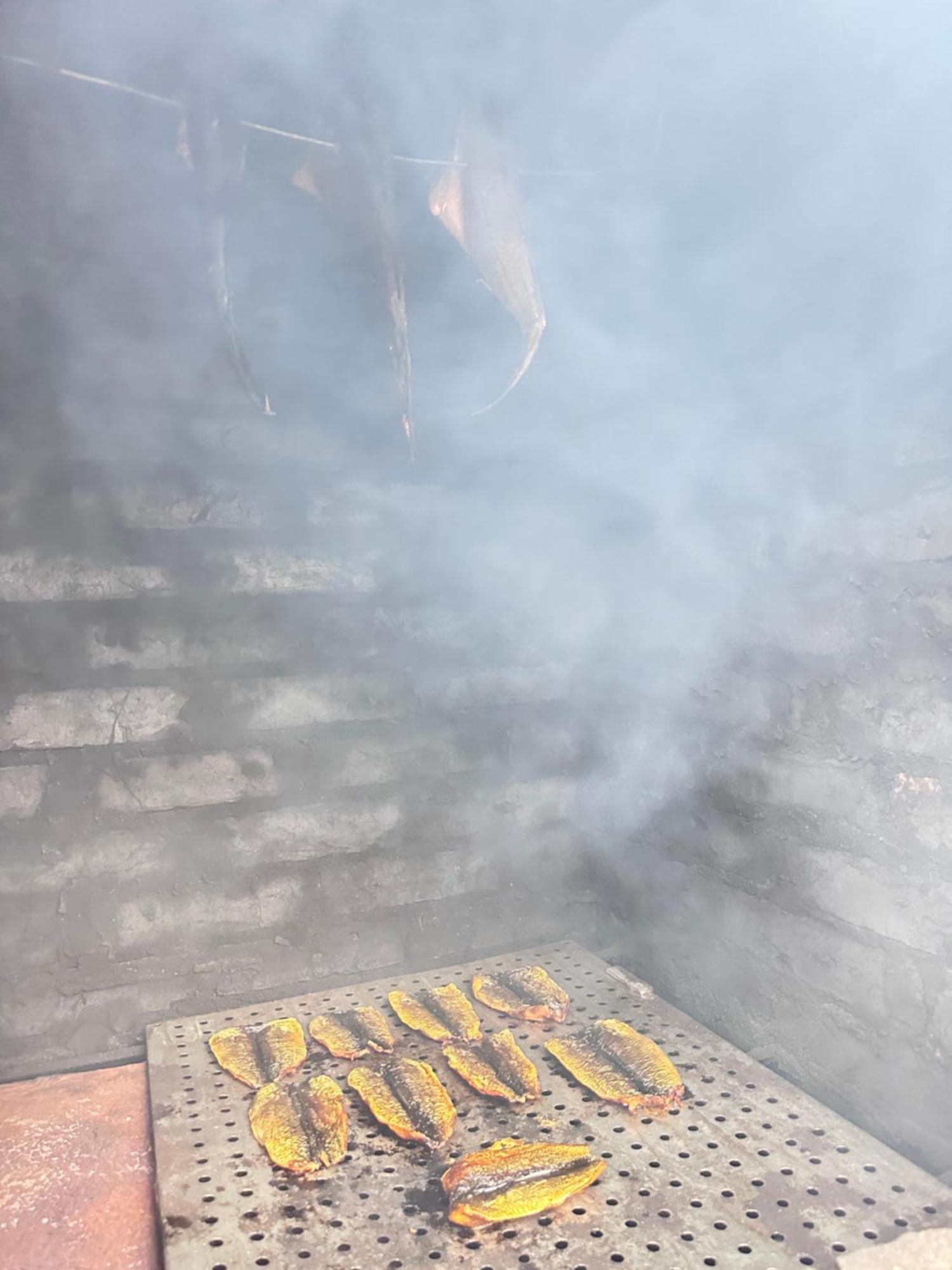 Caloroczne Domki Nad Morzem I Jeziorem Jezierzany Exterior foto