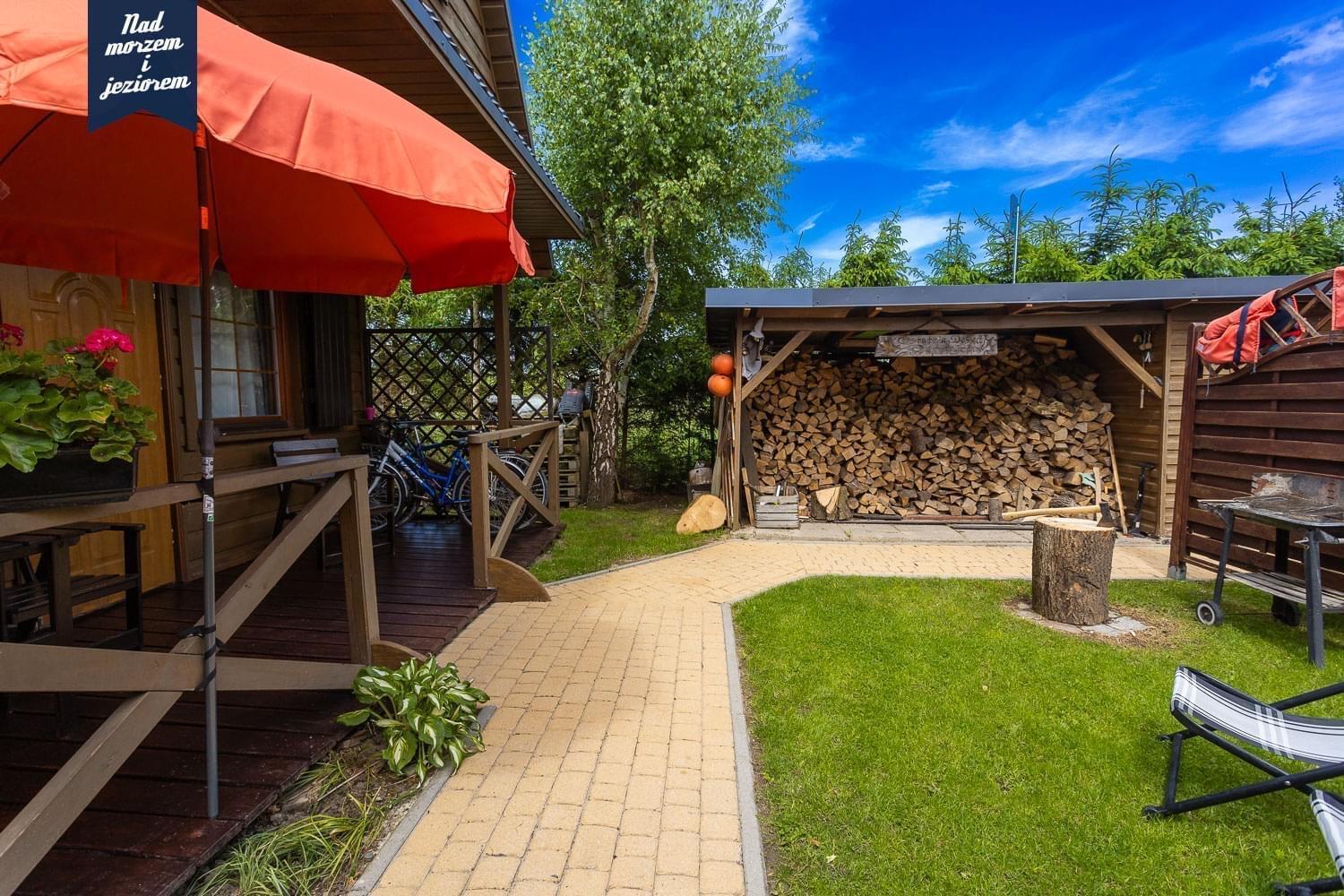 Caloroczne Domki Nad Morzem I Jeziorem Jezierzany Exterior foto